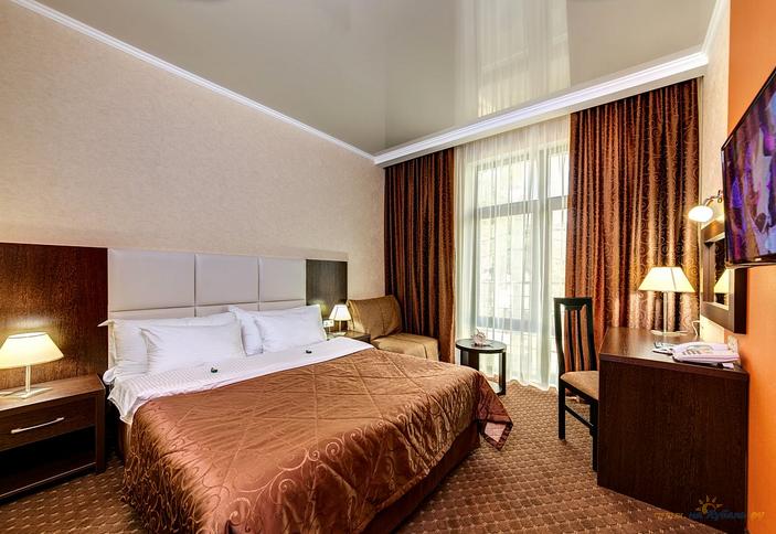 Номер Стандарт с балконом. Отель Black Sea, г. Геленджик