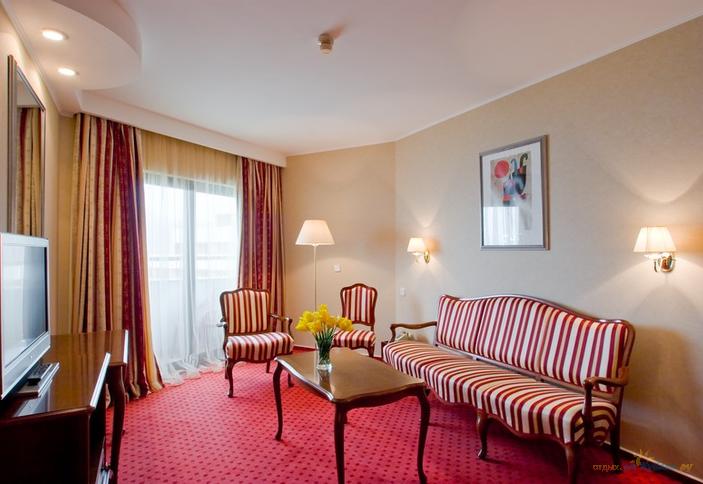 Номер Люкс. Курортный комплекс Надежда. SPA 