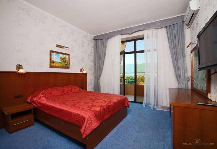 Номер Люкс. Отель Барракуда, г. Геленджик