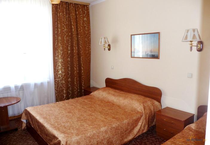 Трехместный стандарт. Гостевой дом Ла-Коста, г. Адлер