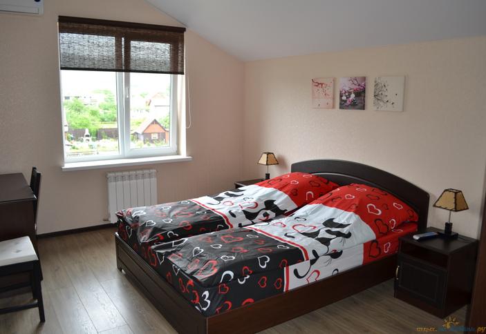 Стандарт под крышей. Гостевой дом Астерия, п. Южная Озереевка