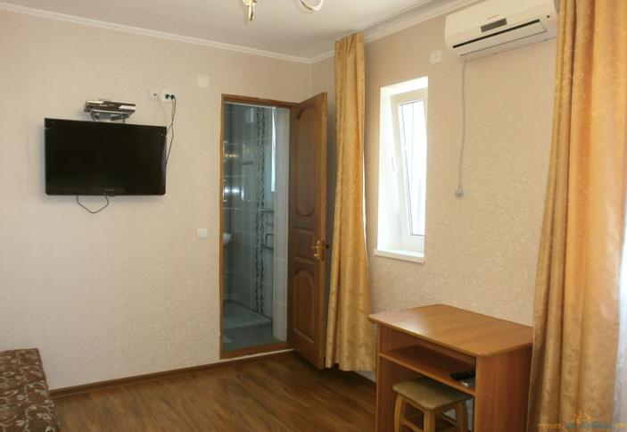 Номер с удобствами. Частный дом по ул. Армавирская 35, г. Сочи, Лазаревский район, п. Дагомыс