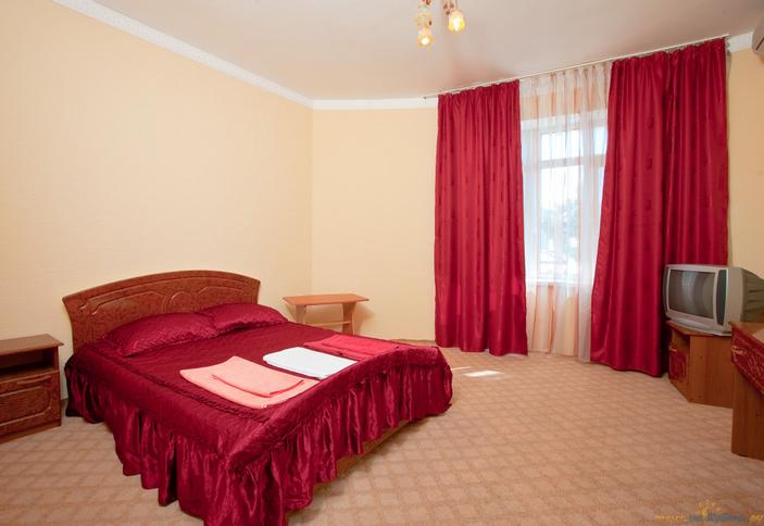 Двухкомнатный люкс. Гостевой дом АРТиКА, г. Анапа, п. Витязево