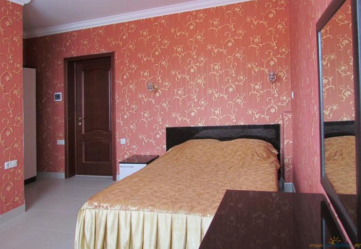 Двухместный номер с доп.местом. Гостиница Дом на Ульянова 9, г. Сочи, Адлер