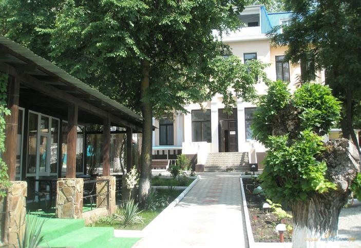 Жемчужина, база отдыха, г.Геленджик, с.Кабардинка, ул.Мира, 20