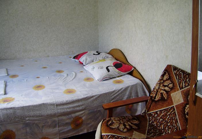 Двухместный эконом. Гостевой дом Карина. Туапсе. Дедеркой