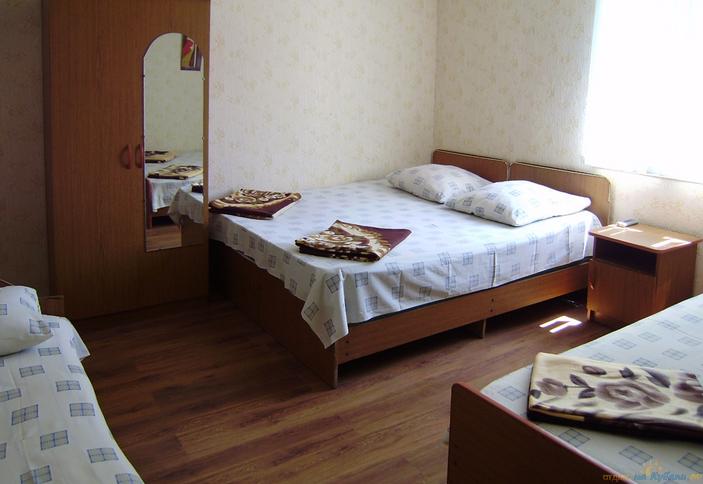 Четырехместный комфорт. Гостевой дом Карина. Туапсе. Дедеркой