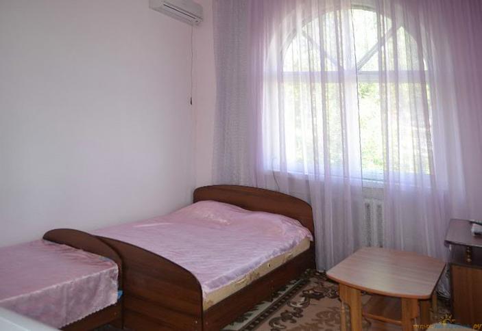 Трехместный номер. Частный гостевой дом Белые ночи, г. Геленджик, пос. Архипо-Осиповка