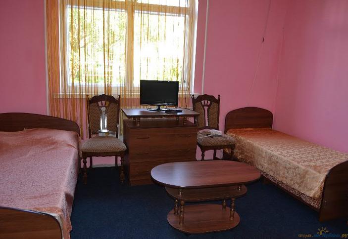 Четырехместный номер. Частный гостевой дом Белые ночи, г. Геленджик, пос. Архипо-Осиповка