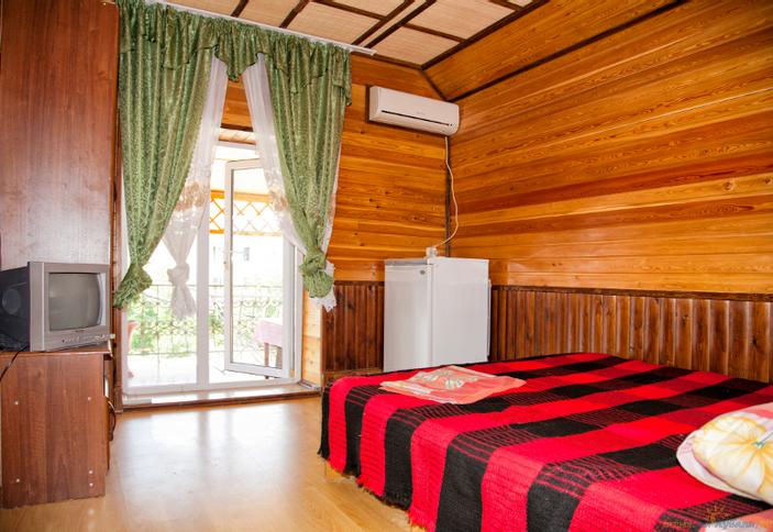 Двухкомнатный номер. Гостевой дом Теремок, г. Геленджик, с. Кабардинка