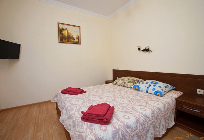 Номер Люкс. Гостиница Камелот, г. Геленджик, с. Кабардинка