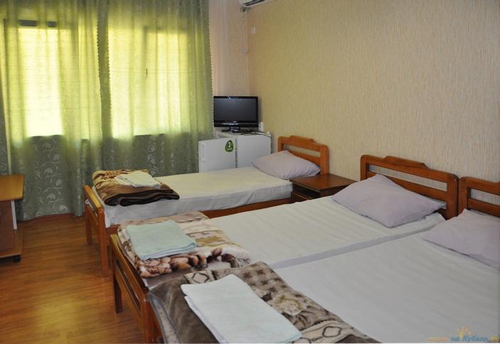 Трехместный стандарт. Гстиница Лето, Туапсинский район, с. Лермонтово