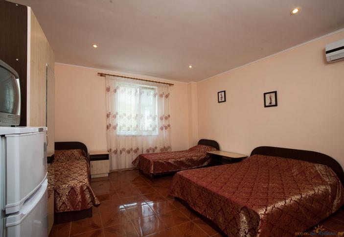 Четырехместный номер. Гостевой дом Золотая рыбка, Туапсинский район, п. Ольгинка