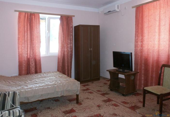 Четырехместный комфорт. Гостевой дом Карина, Туапсинский район, п. Пляхо