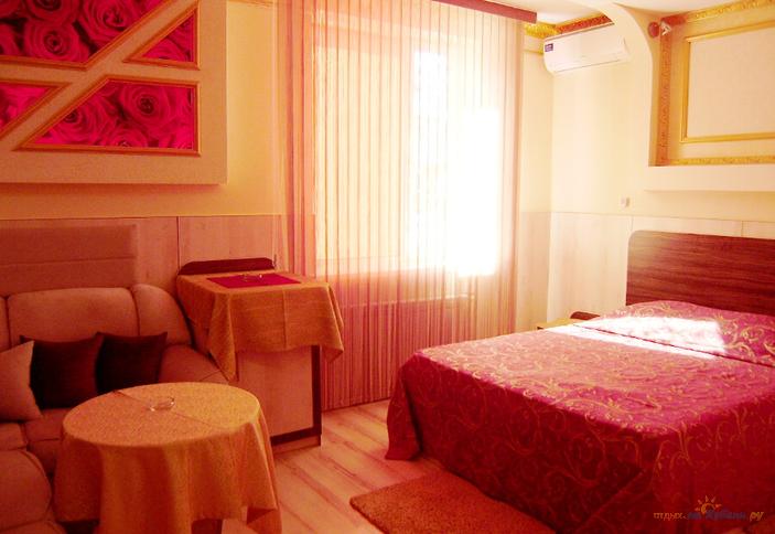 Однокомнатный люкс. Гостевой дом по ул. Калинина, 13, г. Туапсе