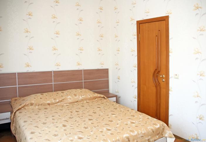 Номер Стандарт. Гостиница У Платана, г. Геленджик