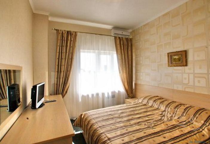 Двухкомнатный Люкс. Частный коттедж Солнечный, п. Ольгинка