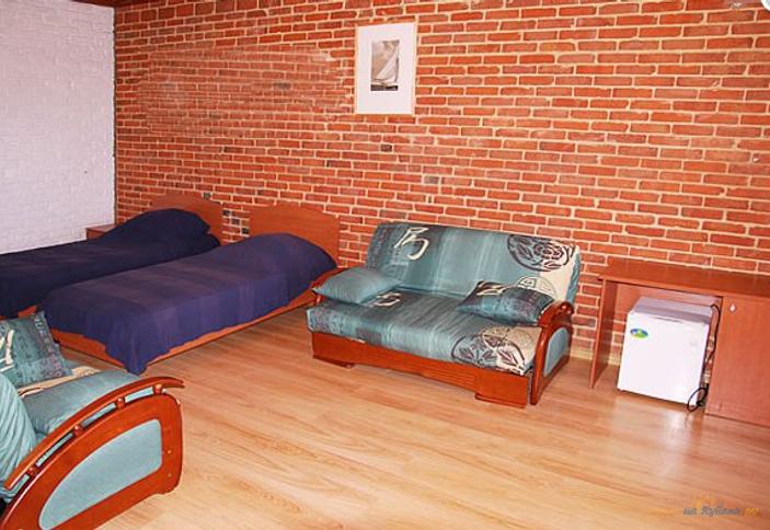 Номер во флигеле с лоджией (5 мест). Гостевой дом Бугазская коса, Темрюкский район, п. Веселовка