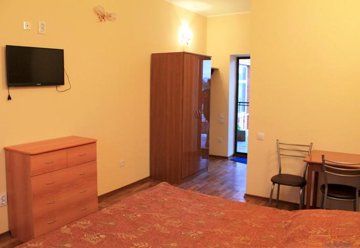 Номер первой категории. Частная гостиница Югра, г. Ейск