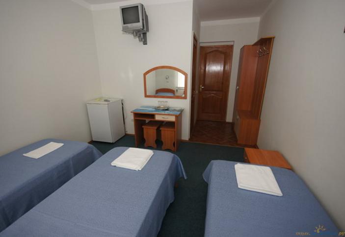 Трехместный номер. Гостевой дом Лера, г. Сочи, Лазаревский район, п. Лоо