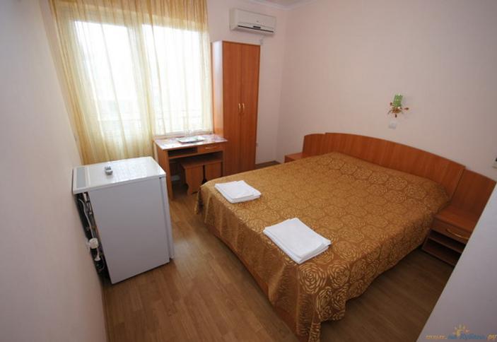 Двухместный номер с балконом. Гостевой дом Лера, г. Сочи, Лазаревский район, п. Лоо