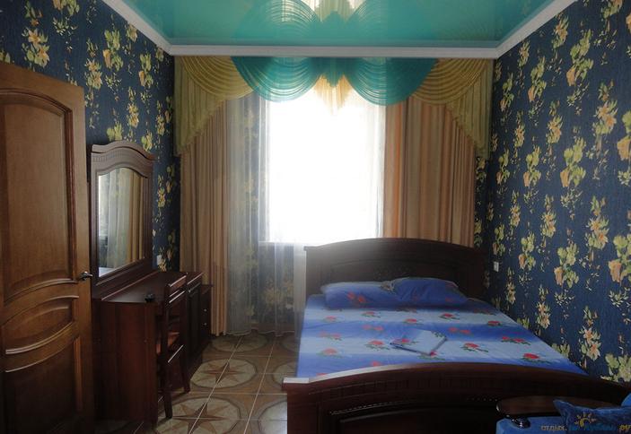 Двухкомнатный четырехместный полулюкс. Гостевой дом 