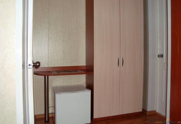 Трехместный номер. Гостевой дом Визит, г. Анапа