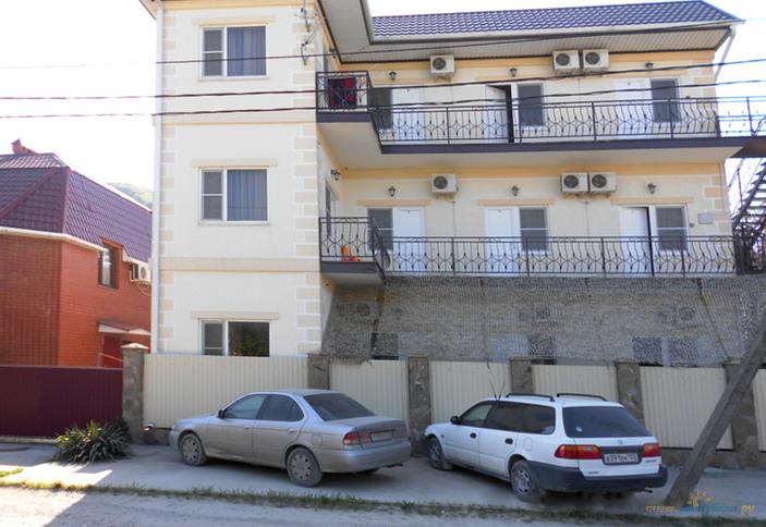 Гостиница Бриз, Архипо-Осиповка