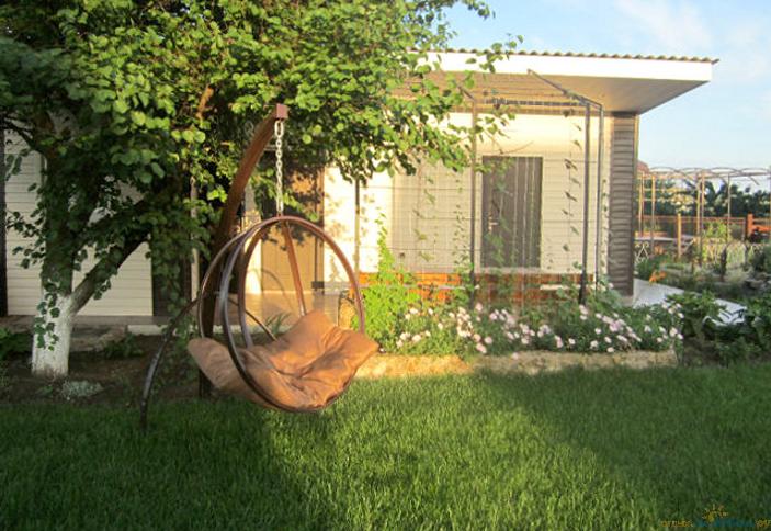 Дом с двумя номерами. Гостевой дом Летний сад, пос. Сенной