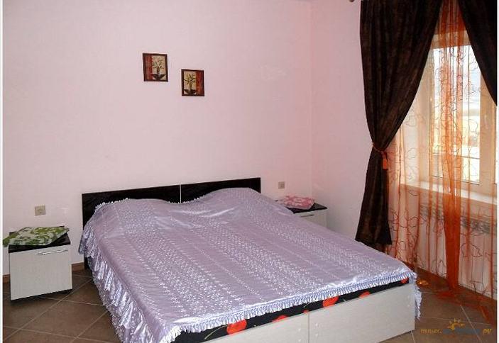 Номер четырехместный с удобствами Отель Ладья, г. Геленджик