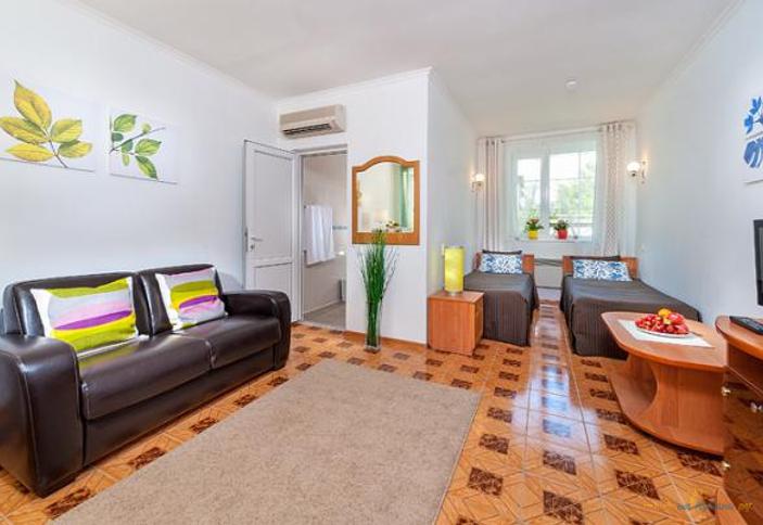 Семейные двухместные апартаменты. Отель Дюны Золотые, г. Анапа