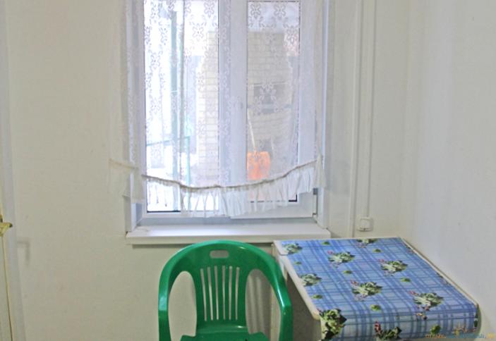 Трехместный номер с кухней. Мини-гостиница В гостях у гномов, г. Ейск