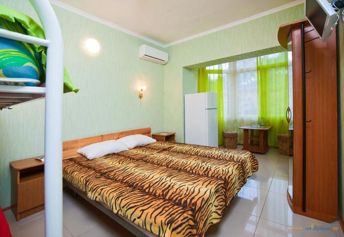 Четырехместный комфорт. Гостевой дом Якорь, Туапсинский р-н, п. Ольгинка