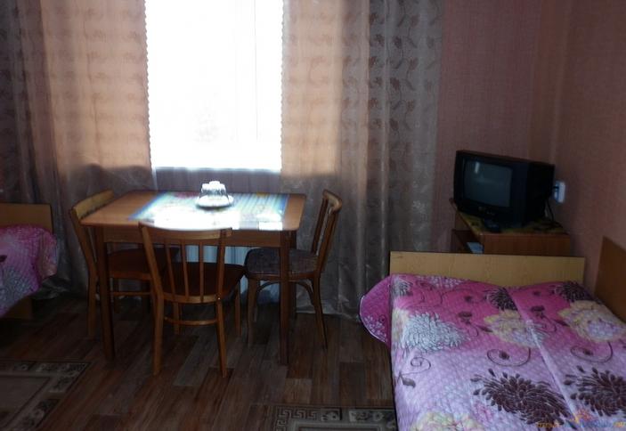 Трехместный стандарт 2 категории, гостиница 