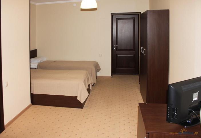 Стандарт. Ресторанно-гостиничный комплекс Канцлер, г. Тихорецк