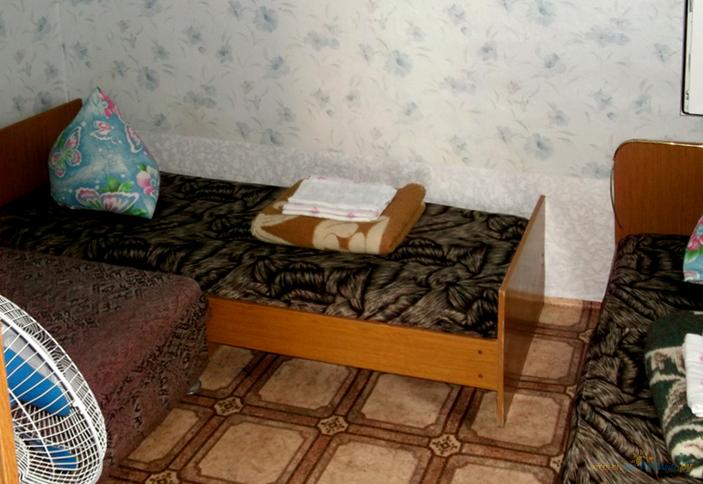 Номер с удобствами на улице Гостевой дом На ул. Первомайская, п. Кучугуры