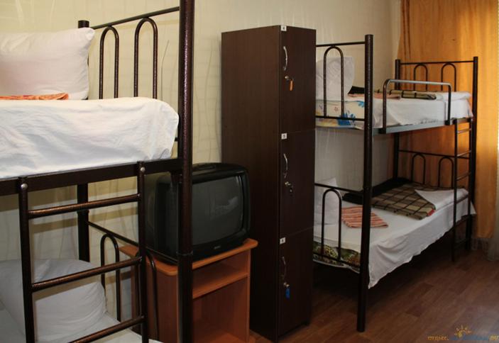 Шестиместный без удобств № 67, 68 Гостиница Туапсе, Туапсе