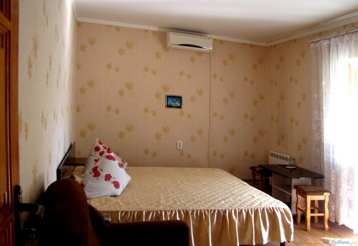 Четырехместный эконом Гостевой дом У Аркадия, г. Адлер