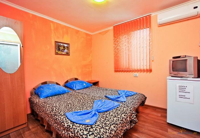 Люкс двухкомнатный. Гостиница Ласточка, г. Геленджик, с. Архипо-Осиповка