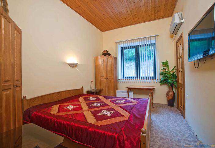 Двухкомнатный номер. Гостевой дом Бетельгейзе, г. Геленджик, с. Криница