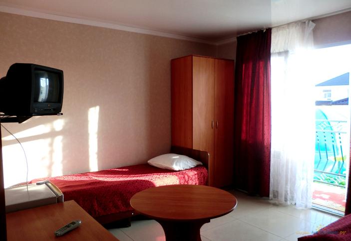 Трехместный стандарт. Гостевой дом Sun City, г. Сочи, Адлерский р-н