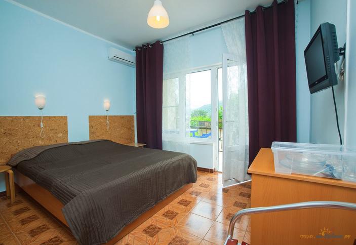 Двухместный стандарт. Гостевой дом Архос, г. Геленджик, с. Архипо-Осиповка