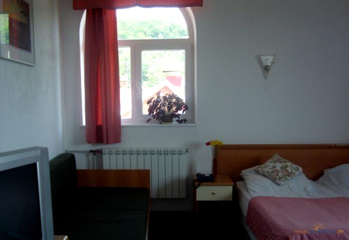 Двухкомнатный номер. Гостиный двор У моря, п. Лоо