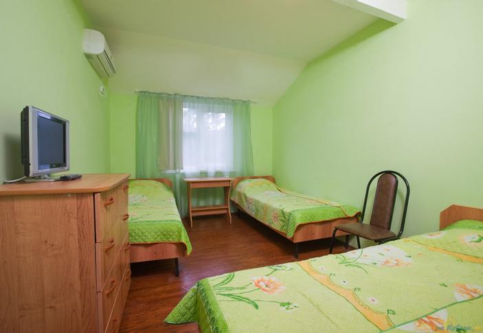 Трехместный. Гостиница Изумруд, Туапсинский район, п. Джубга