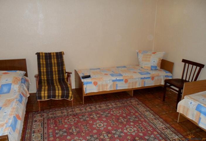 Номер 2. Гостиный двор Раздолье, Ейский р-он, ст. Должанская