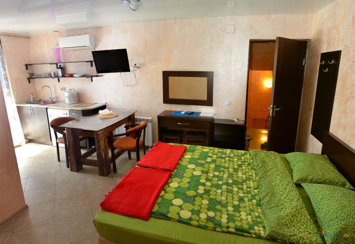 Семейный. Мини-отель Ирена, г. Сочи, Адлерский р-н