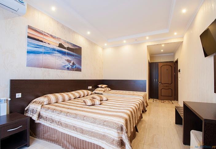 Трехместный Премиум. Ахиллеон Парк Бутик Отель, г. Геленджик, с. Кабардинка