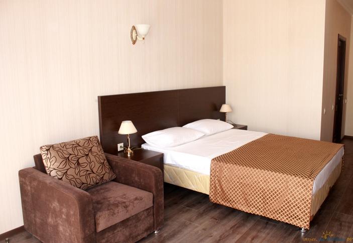 Двухкомнатный люкс. Мини-отель Маэстро, Лазаревский р-н, г. Сочи