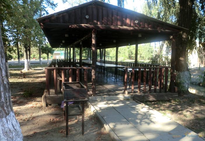 Беседки. База отдыха Лесная, республика Адыгея, Шапшугжское шоссе