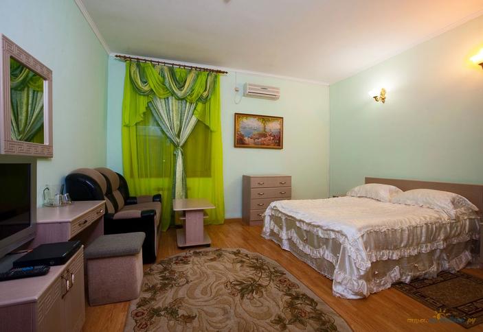 Однокомнатный номер 1 категории. Гостиничный комплекс Лето, г. Туапсе